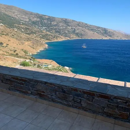 Διαμέρισμα πετρινο στην άνδρο