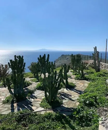 πετρινο στην άνδρο Apartman