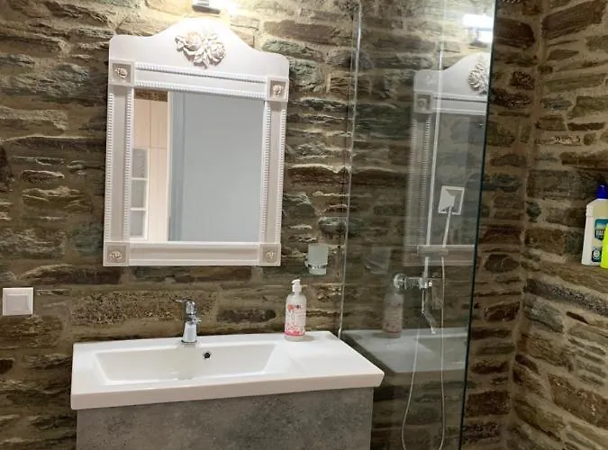 πετρινο στην άνδρο Apartman *