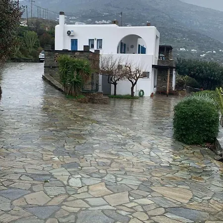 πετρινο στην άνδρο شقة Agia Eleousa